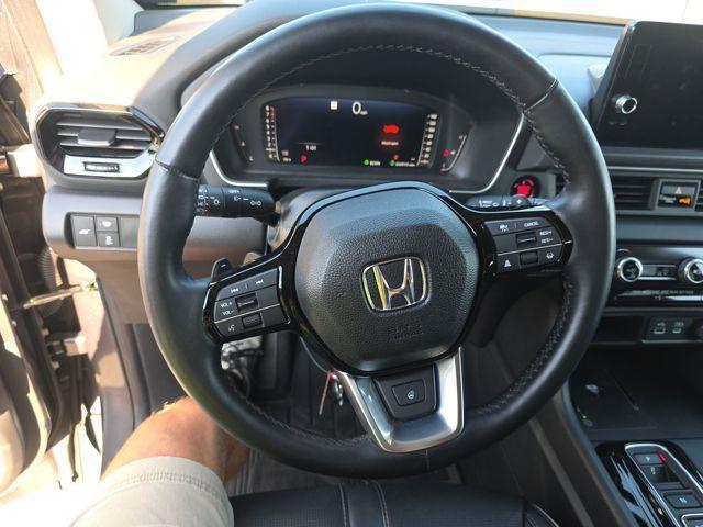 used 2023 Honda Pilot car, priced at $44,000