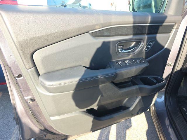 used 2023 Honda Pilot car, priced at $44,000