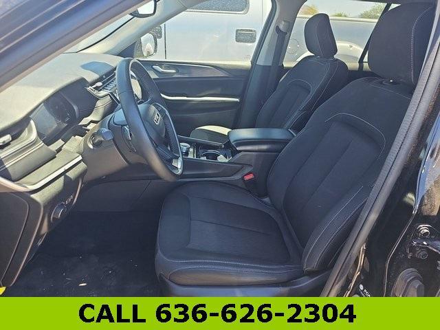 used 2023 Jeep Grand Cherokee car, priced at $25,490