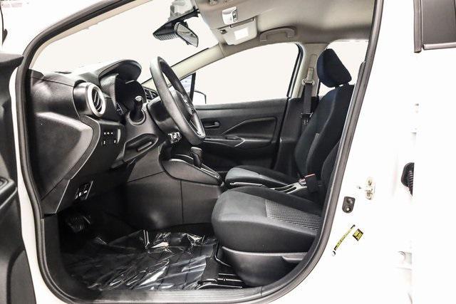 new 2023 Nissan Versa car