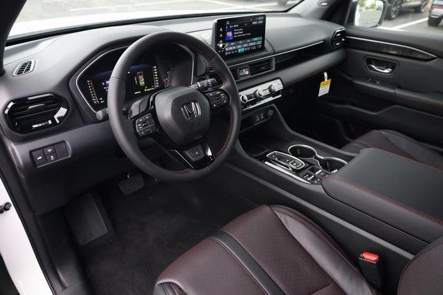 new 2025 Honda Pilot car, priced at $52,530