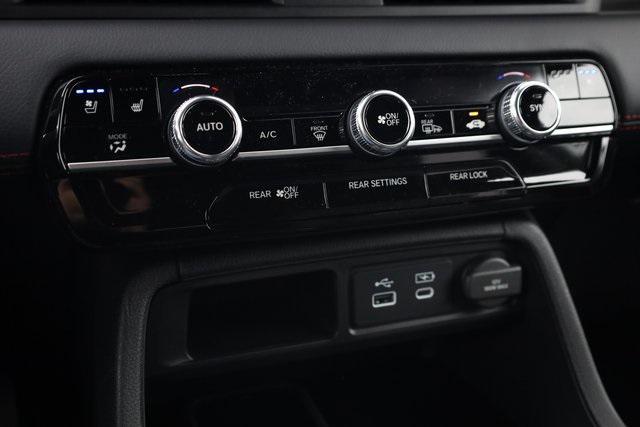 new 2025 Honda Pilot car, priced at $52,530