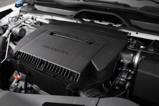 new 2025 Honda Pilot car, priced at $52,530