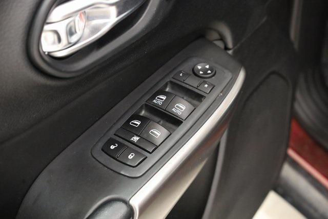 used 2020 Jeep Cherokee car, priced at $18,740