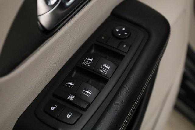 used 2023 Chrysler Pacifica car, priced at $25,490