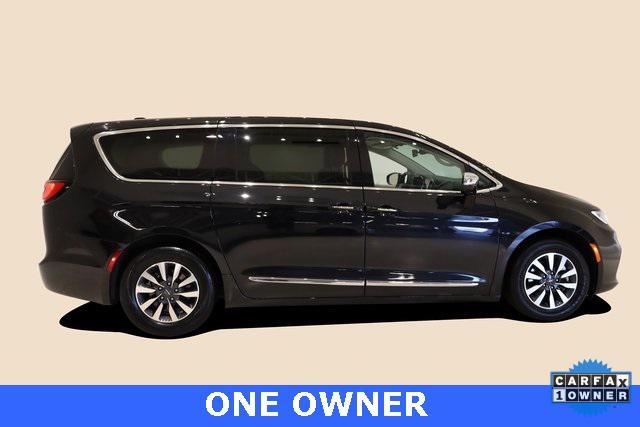 used 2023 Chrysler Pacifica Hybrid car, priced at $30,500