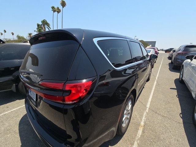 used 2024 Chrysler Pacifica car, priced at $34,125