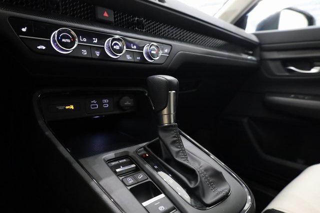 used 2025 Honda CR-V car, priced at $33,990