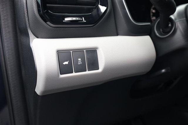 new 2025 Honda Pilot car, priced at $44,095