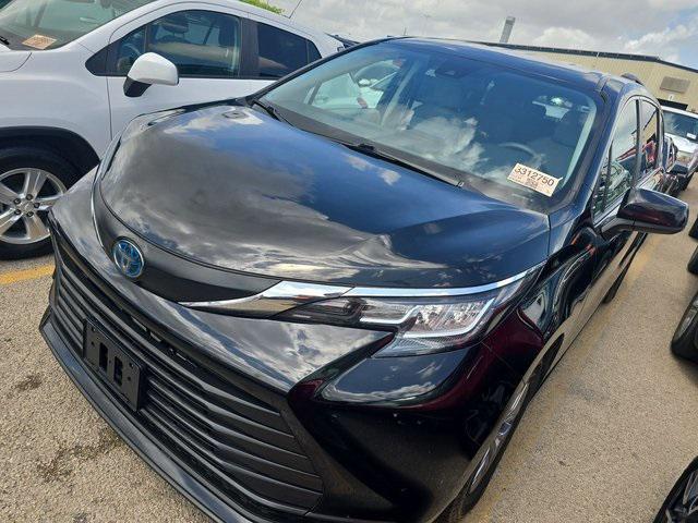 used 2022 Toyota Sienna car, priced at $33,300