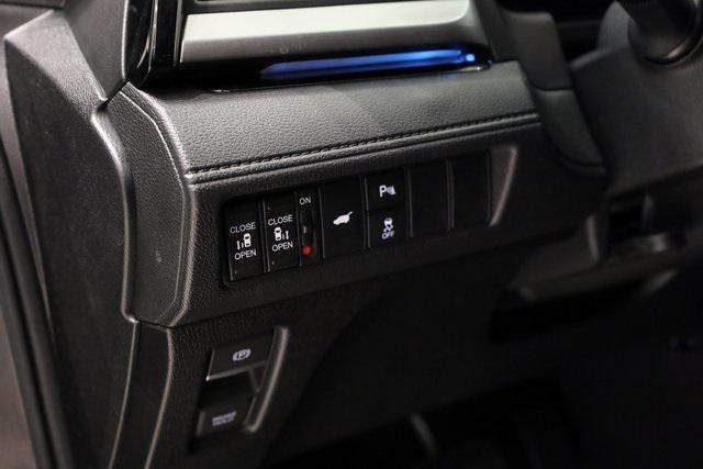 used 2025 Honda Odyssey car, priced at $44,990