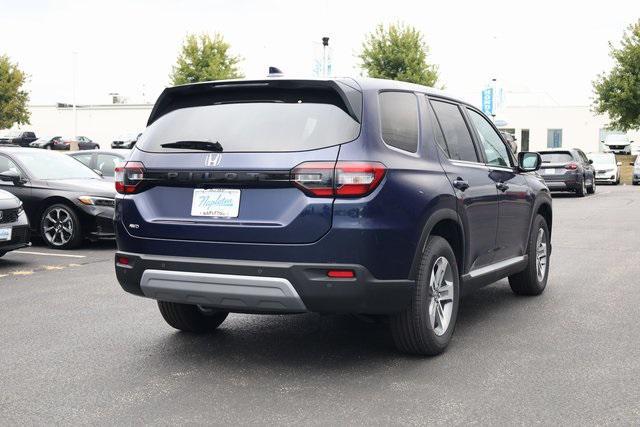 new 2025 Honda Pilot car, priced at $43,825