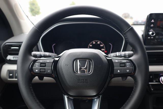 new 2025 Honda Pilot car, priced at $43,825