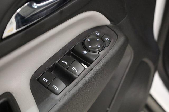 used 2020 Chevrolet Equinox car, priced at $16,461