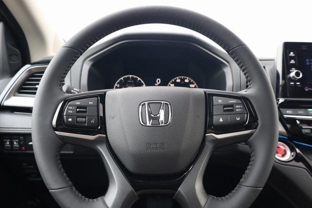 new 2026 Honda Odyssey car, priced at $45,990