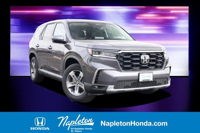 new 2025 Honda Pilot car, priced at $43,825