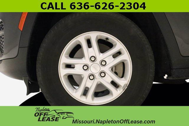 used 2023 Jeep Grand Cherokee car, priced at $24,990