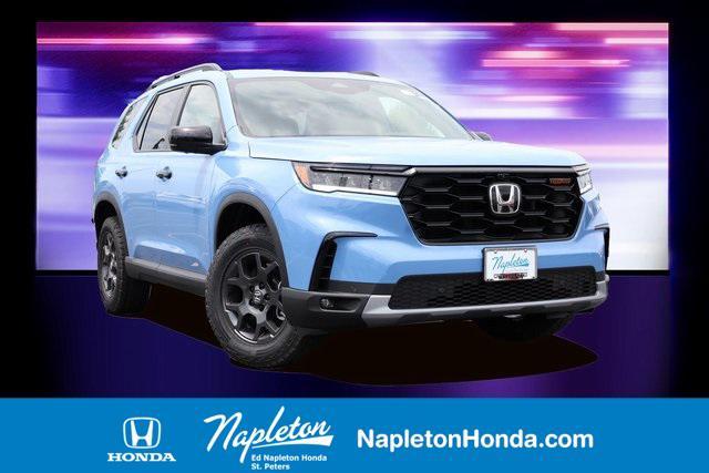 new 2025 Honda Pilot car, priced at $49,305