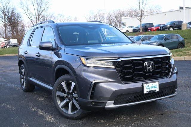 new 2025 Honda Pilot car, priced at $49,495