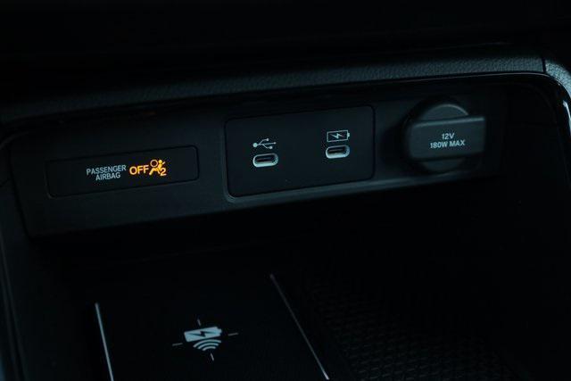 new 2026 Honda CR-V Hybrid car, priced at $40,675
