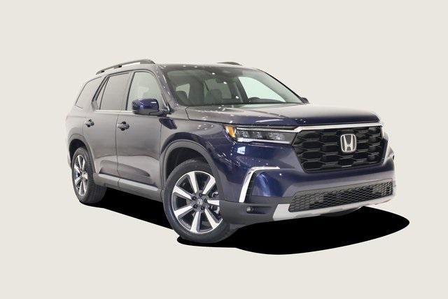 used 2025 Honda Pilot car, priced at $47,000