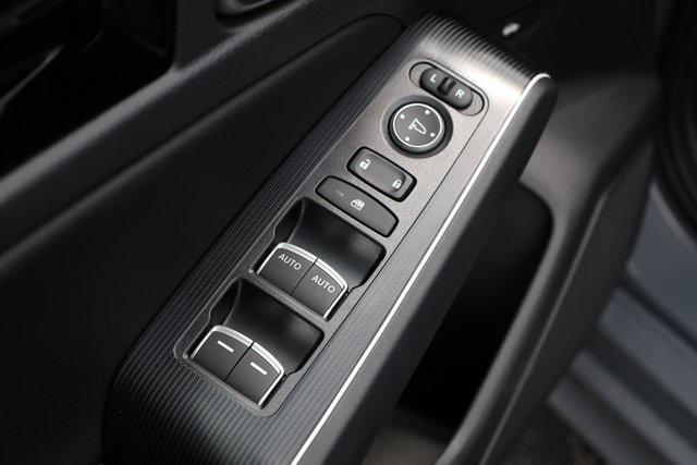 new 2025 Honda Civic Hybrid car, priced at $32,055
