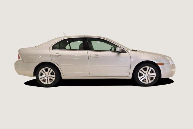 used 2007 Ford Fusion car, priced at $8,900