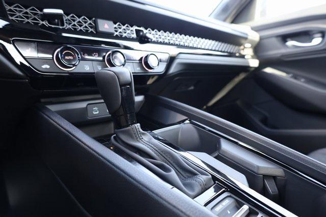 new 2025 Honda Accord Hybrid car, priced at $33,640