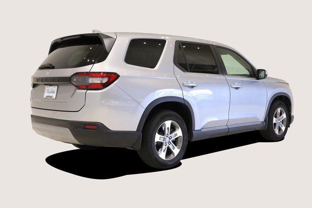 used 2024 Honda Pilot car, priced at $39,500