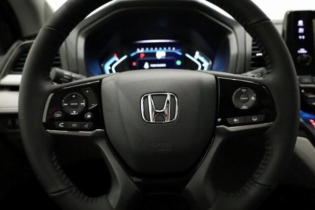 new 2024 Honda Odyssey car, priced at $44,975