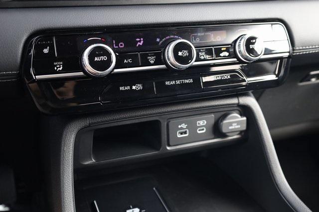 new 2025 Honda Pilot car, priced at $51,095