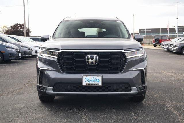new 2025 Honda Pilot car, priced at $51,095