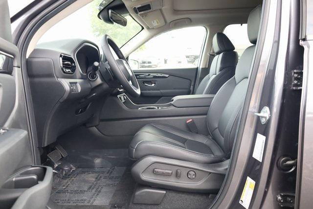 new 2025 Honda Pilot car, priced at $51,095