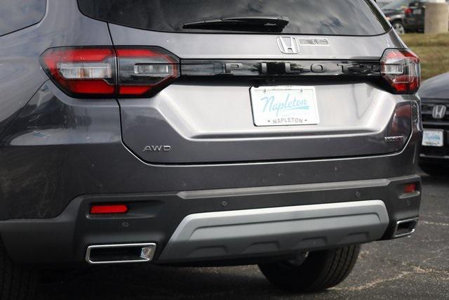 new 2025 Honda Pilot car, priced at $51,095