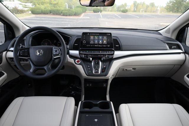 new 2026 Honda Odyssey car, priced at $41,290
