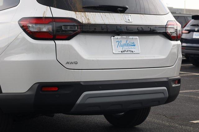 new 2025 Honda Pilot car, priced at $44,505