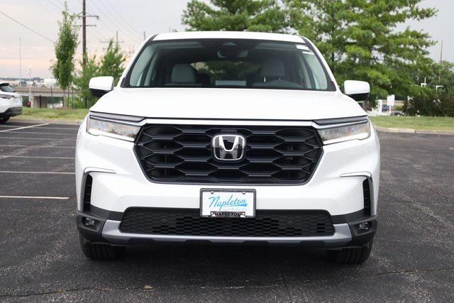 new 2025 Honda Pilot car, priced at $44,505