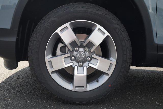 new 2025 Honda Ridgeline car, priced at $40,885