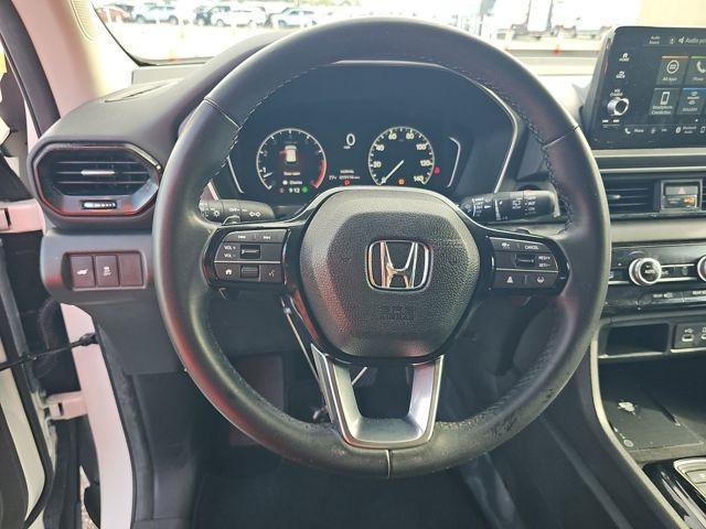 used 2025 Honda Pilot car, priced at $42,990