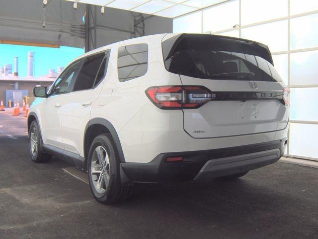 used 2025 Honda Pilot car, priced at $42,990