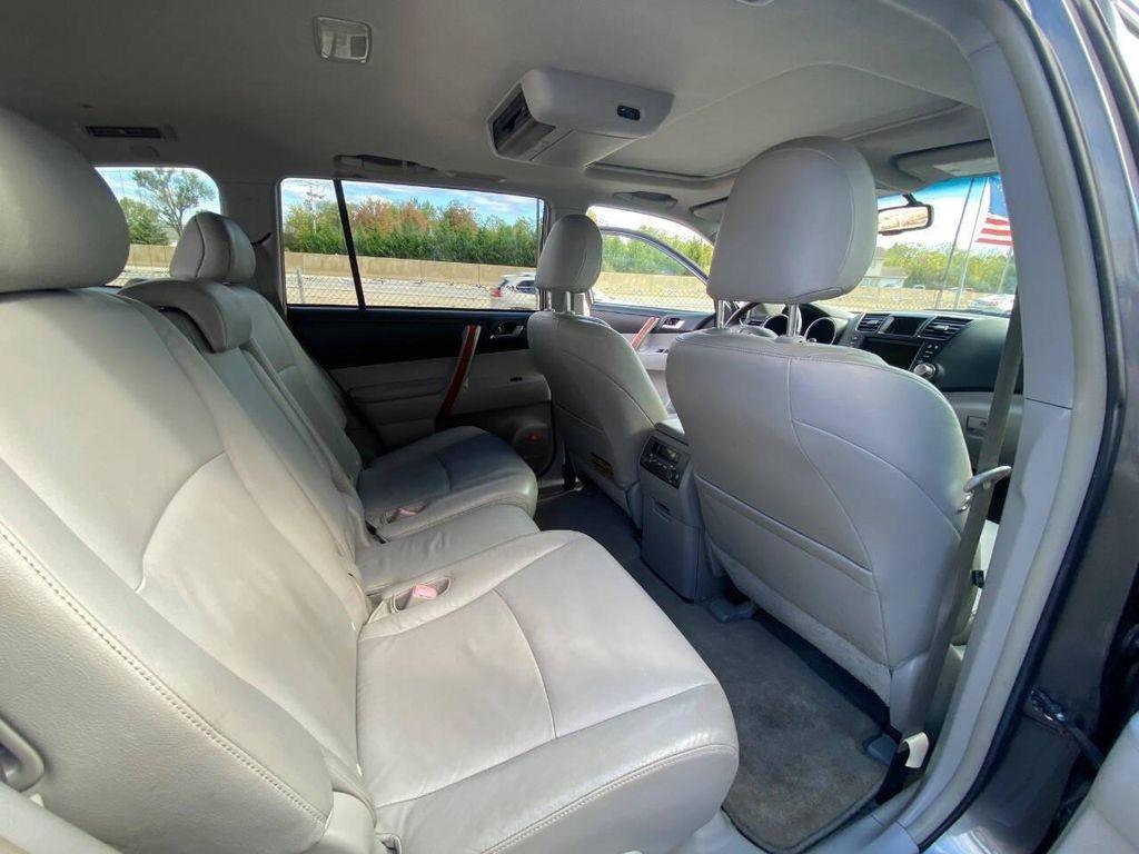 used 2008 Toyota Highlander car, priced at $7,987