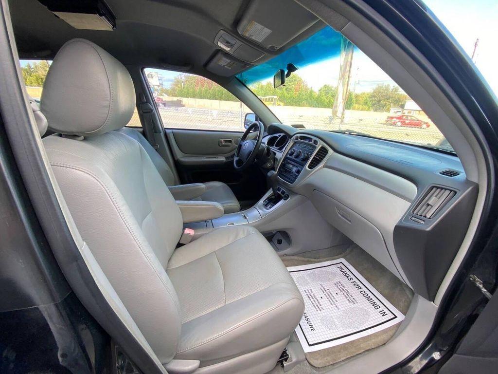 used 2005 Toyota Highlander car, priced at $6,990