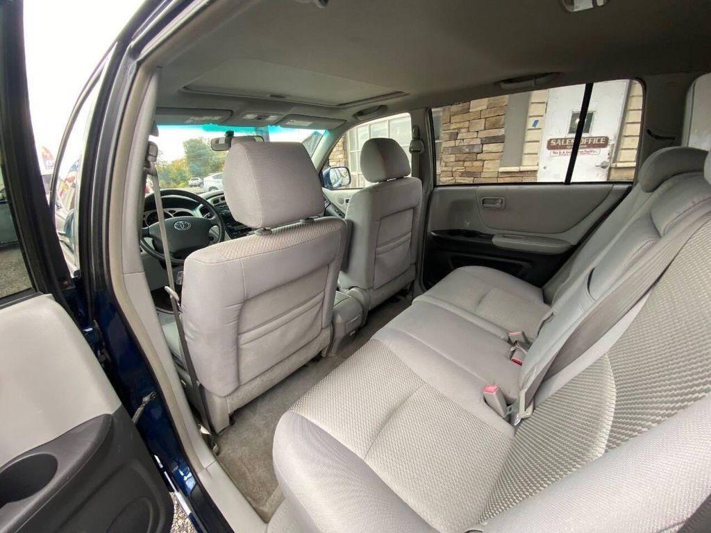 used 2006 Toyota Highlander car, priced at $6,990