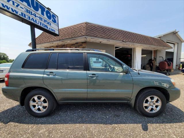 used 2005 Toyota Highlander car, priced at $6,990