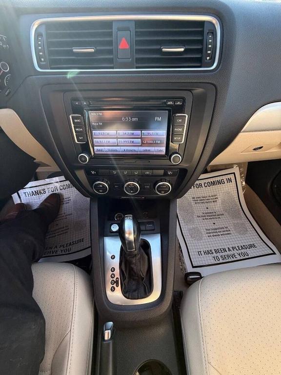 used 2013 Volkswagen Jetta Hybrid car