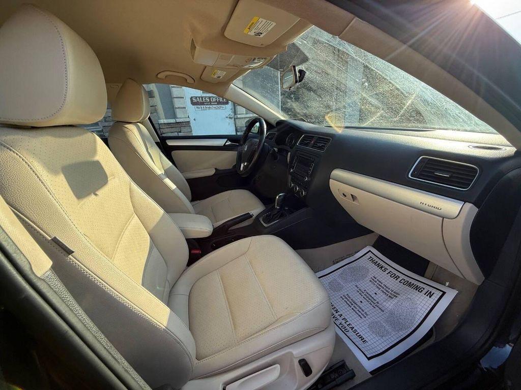 used 2013 Volkswagen Jetta Hybrid car