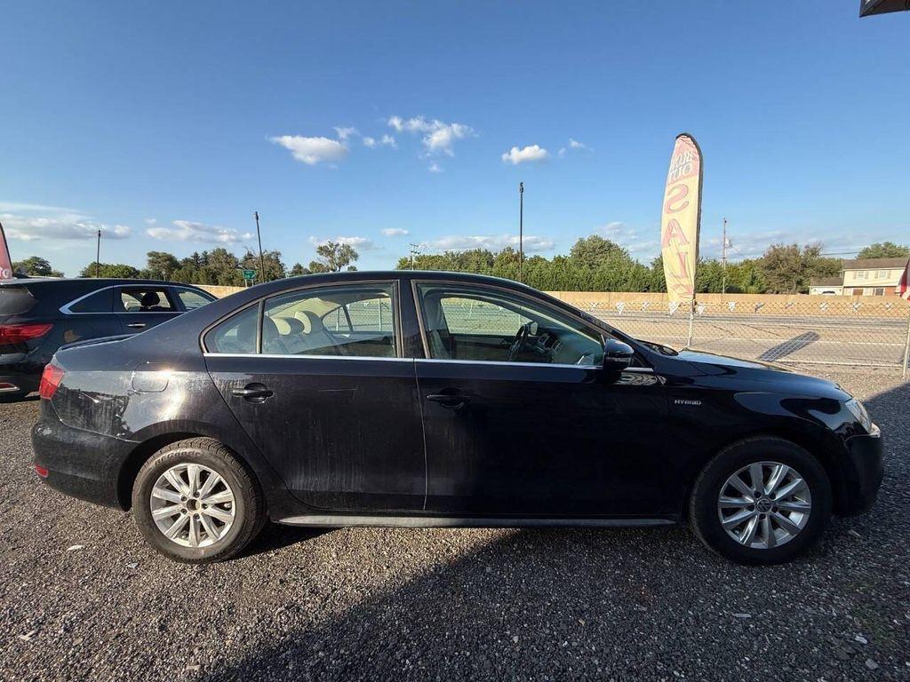 used 2013 Volkswagen Jetta Hybrid car