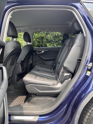 used 2022 Audi Q7 car, priced at $33,900
