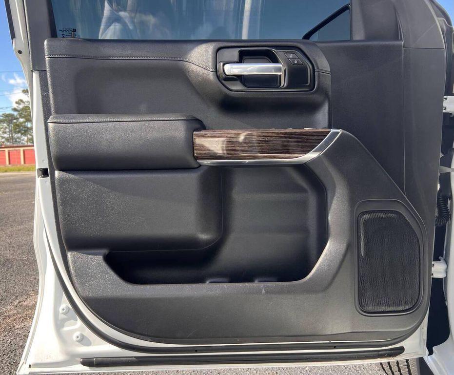 used 2021 GMC Sierra 1500 car, priced at $31,900