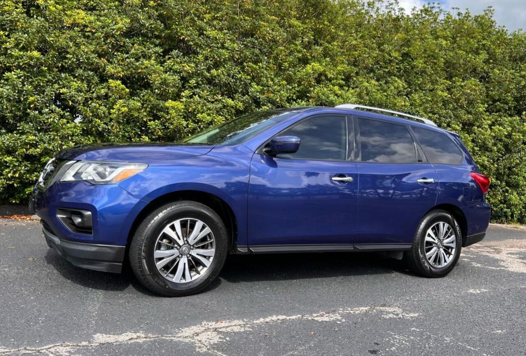 used 2020 Nissan Pathfinder car, priced at $16,900